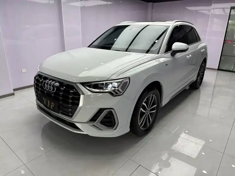 Audi Q3, 2022