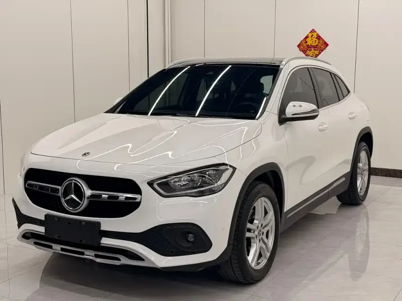 Mercedes-Benz GLA, 2022