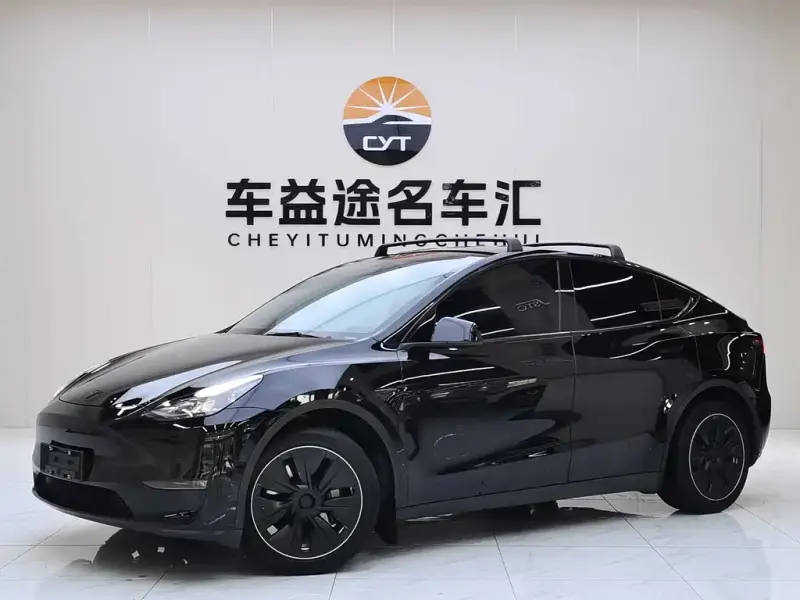 Tesla Model Y, 2023