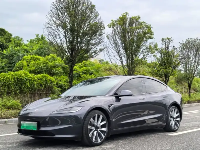 Tesla Model 3, 2024