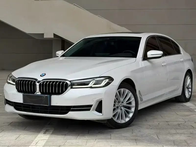 BMW 5 Series, 2022