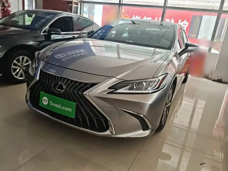 Lexus ES, 2024