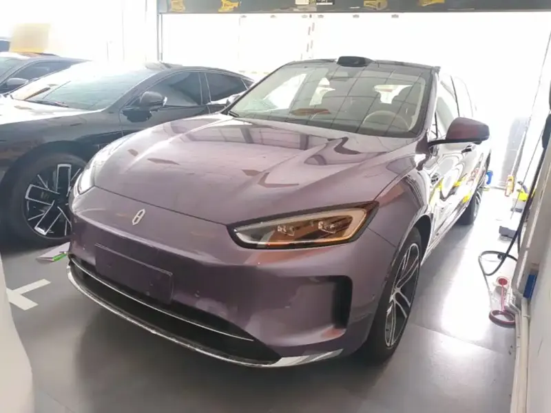 AITO M5, 2025