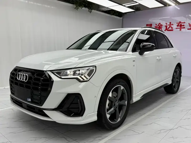 Audi Q3, 2022