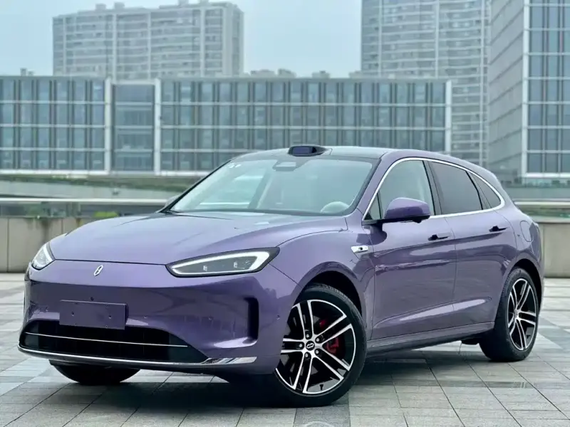 AITO M5, 2025