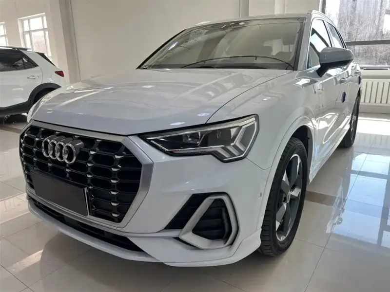 Audi Q3, 2023