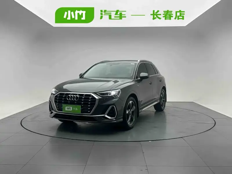 Audi Q3, 2022