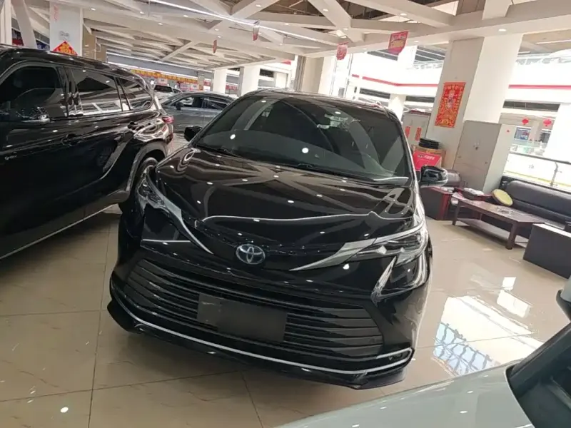 Toyota Sienna, 2022