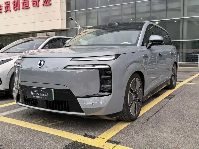 Denza N8L, 2025