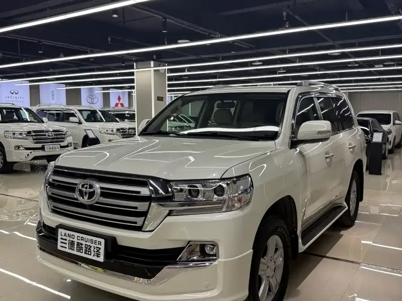 Toyota Land Cruiser, 2016
