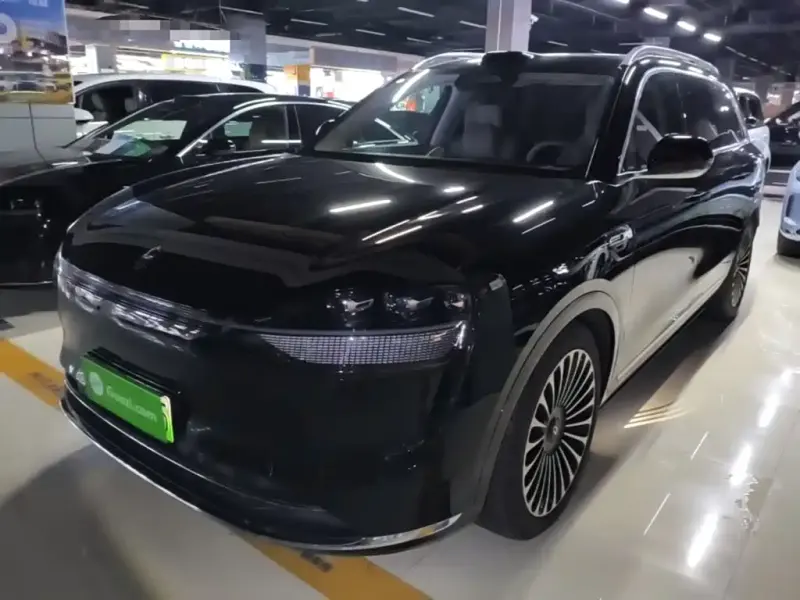 AITO M9, 2025