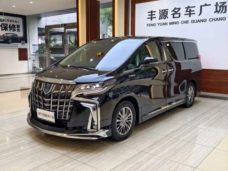 Toyota Alphard, 2023