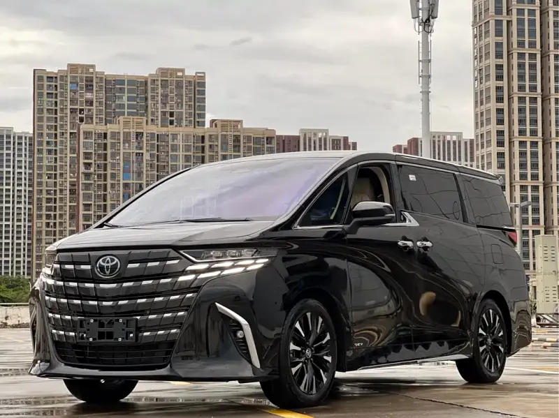 Toyota Alphard, 2024