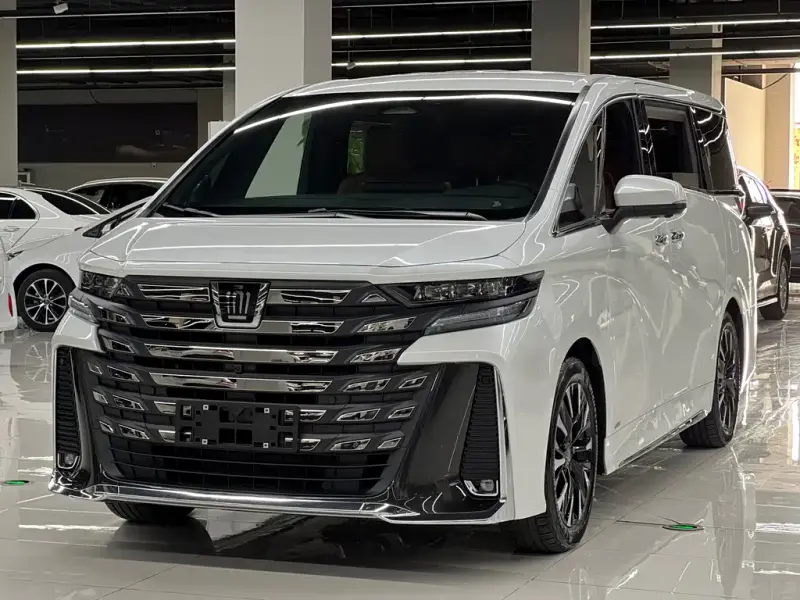 Toyota Vellfire, 2025