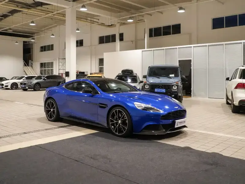 Aston Martin Vanquish, 2014