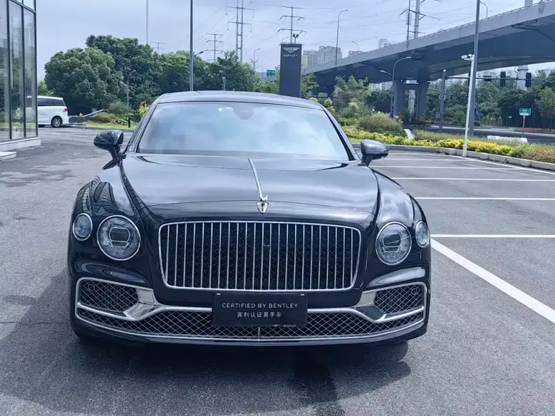 Bentley Flying Spur, 2023