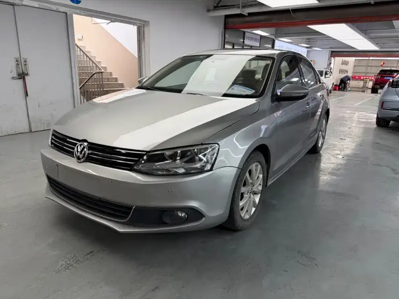 Volkswagen Sagitar, 2013