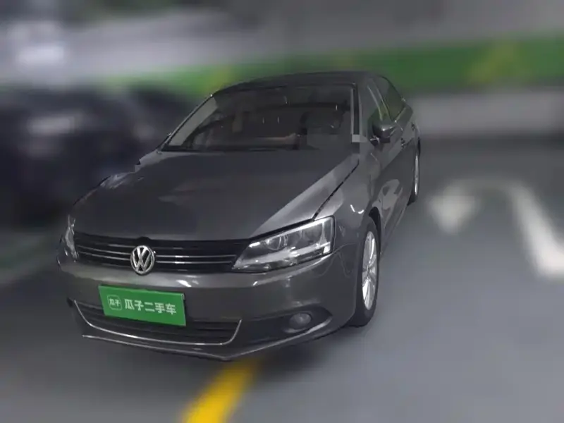 Volkswagen Sagitar, 2014