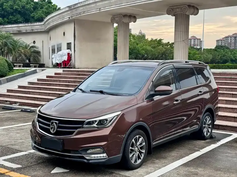 Baojun 730, 2017