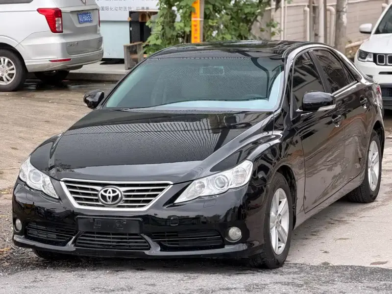Toyota Reiz, 2011