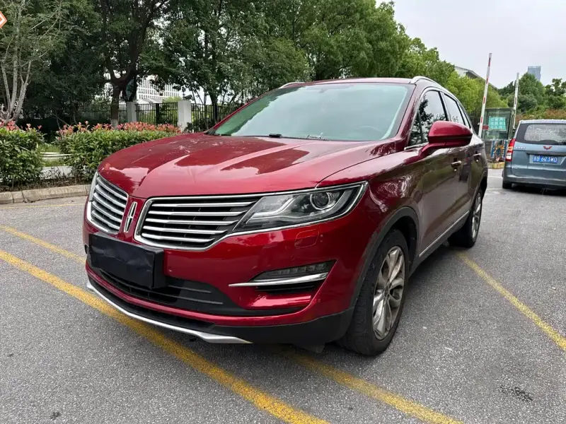 Lincoln MKC, 2016