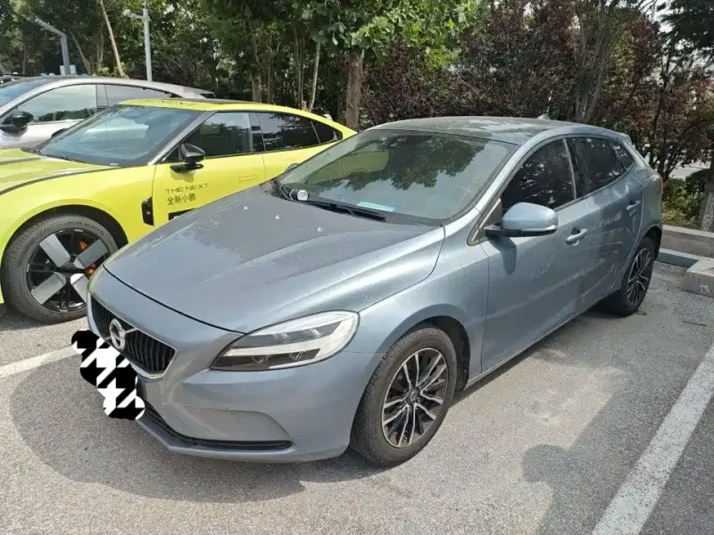 Volvo V40, 2017