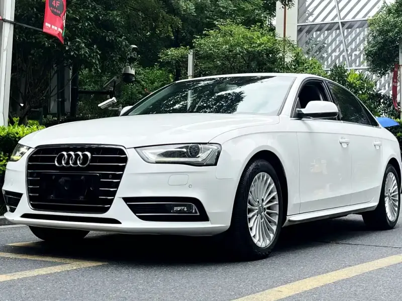 Audi A4L, 2015