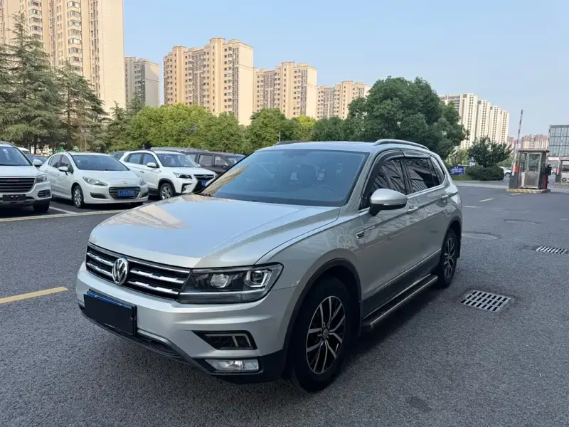 Volkswagen Tiguan L, 2018