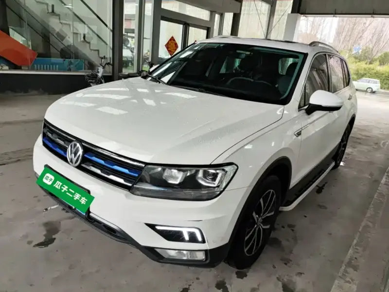 Volkswagen Tiguan L, 2018