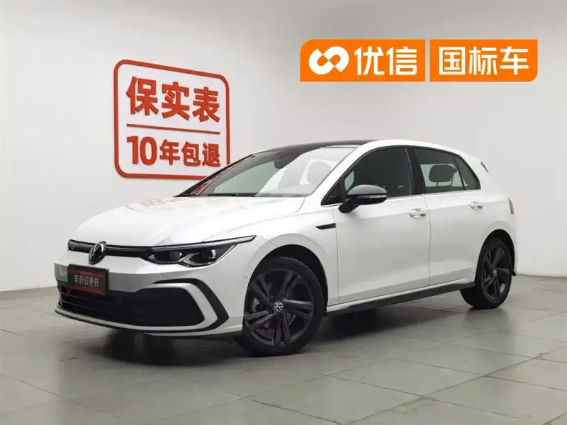 Volkswagen Golf, 2022