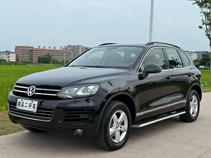 Volkswagen Touareg, 2012