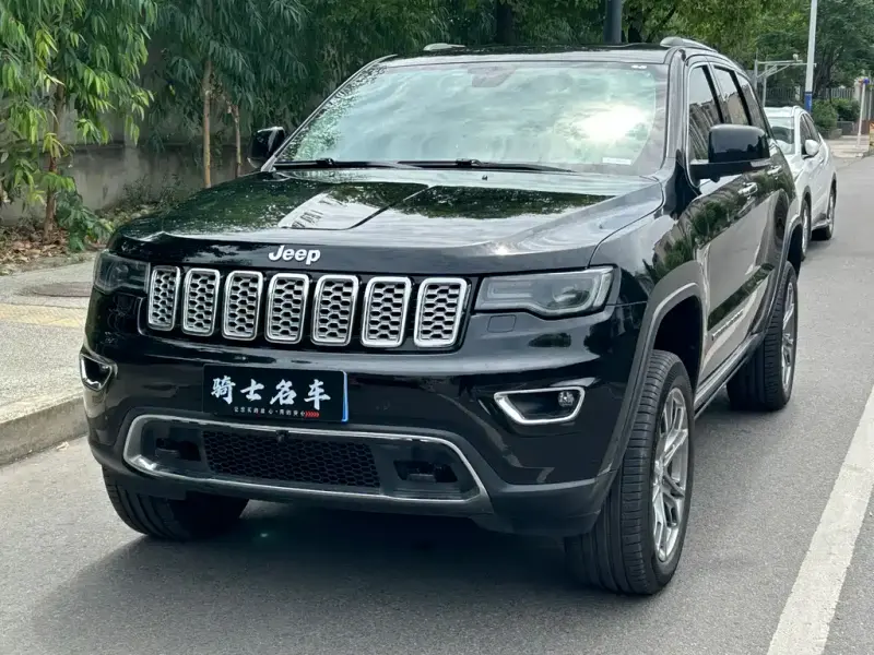Jeep Grand Cherokee (Import), 2018