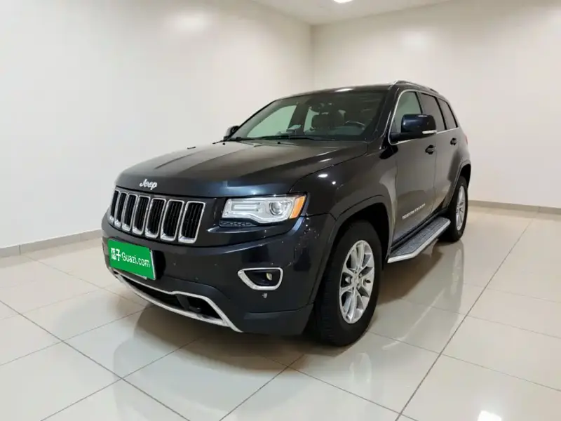 Jeep Grand Cherokee (Import), 2015