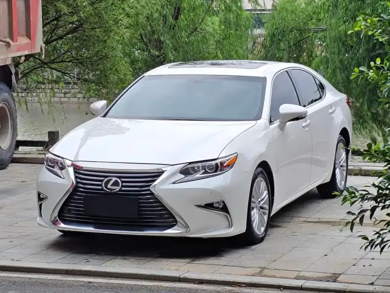 Lexus ES, 2017