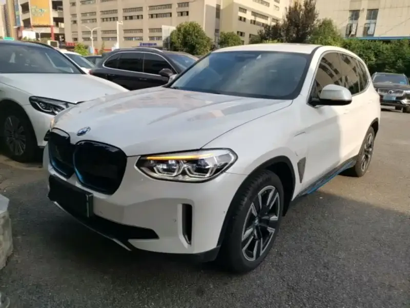BMW iX3, 2021