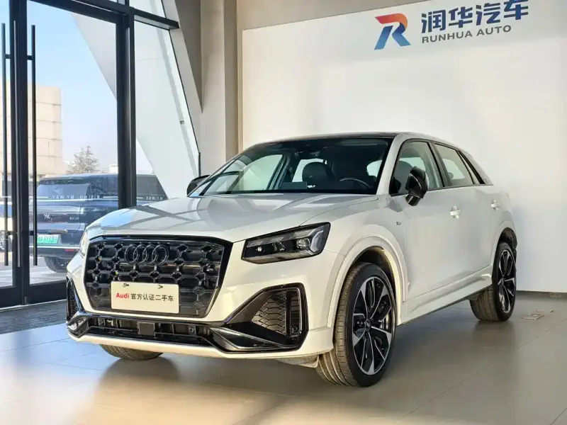 Audi Q2L, 2024