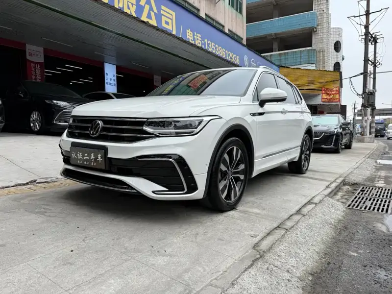 Volkswagen Tiguan L, 2022