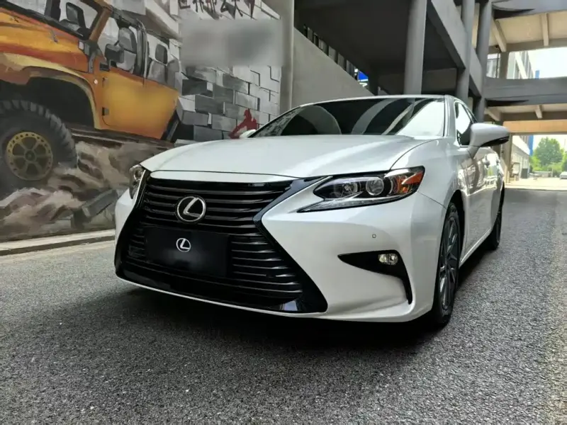 Lexus ES, 2018