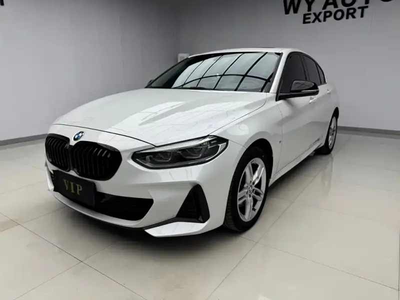 BMW 1 Series, 2022