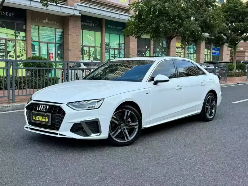 Audi A4L, 2022