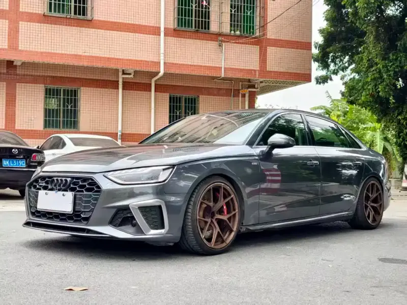 Audi A4L, 2020