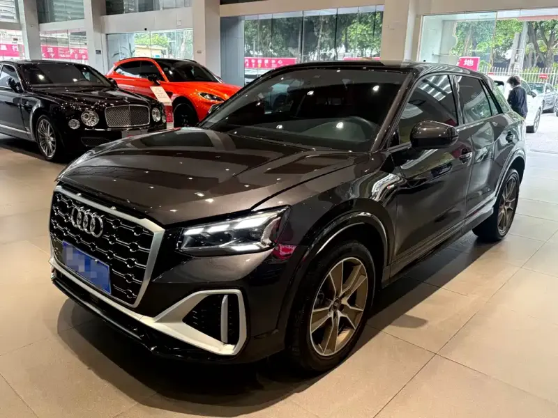 Audi Q2L, 2022