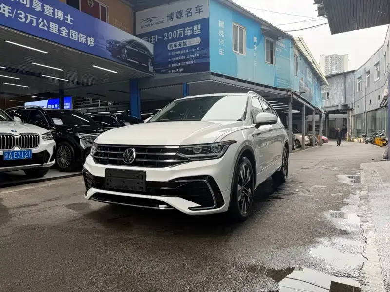 Volkswagen Tiguan L, 2022