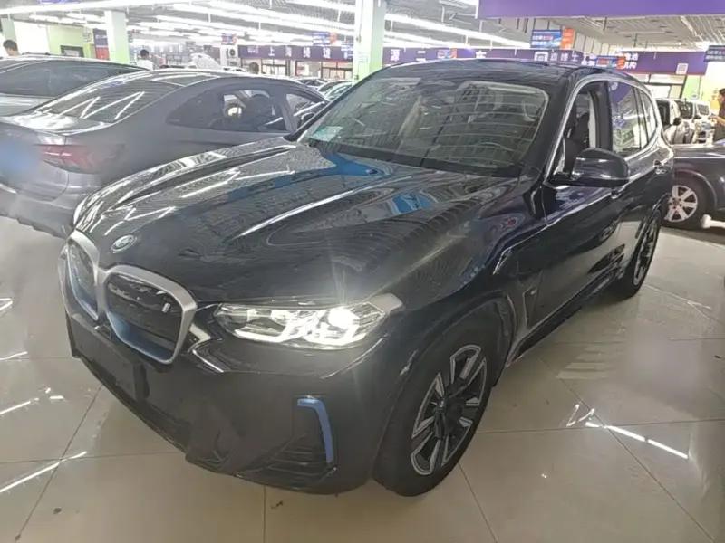 BMW iX3, 2022
