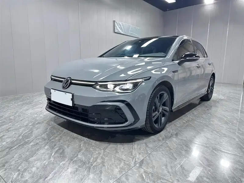 Volkswagen Golf, 2023