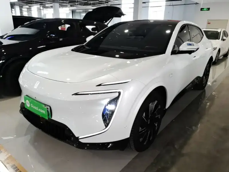 Avatr 07, 2025