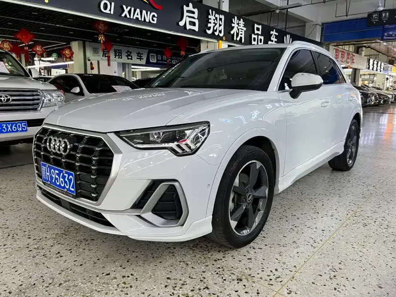 Audi Q3, 2022