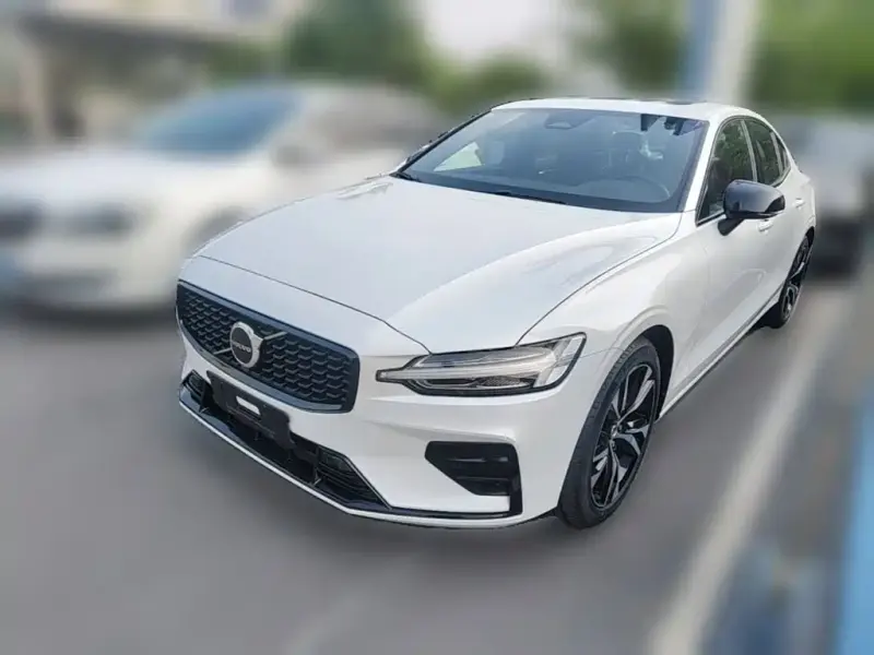 Volvo S60, 2025
