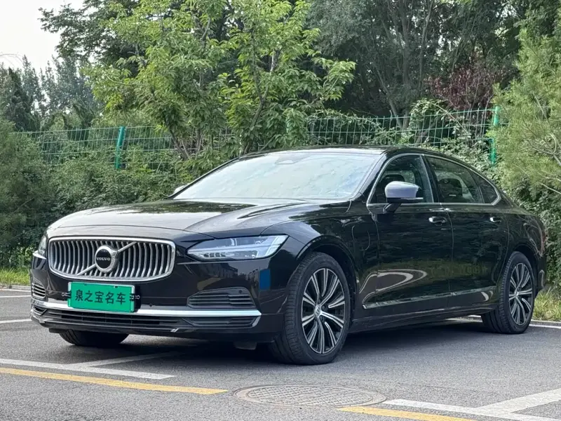 Volvo S90 PHEV, 2021