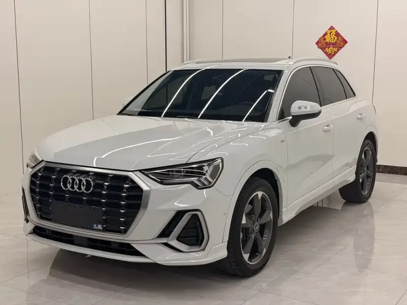 Audi Q3, 2022